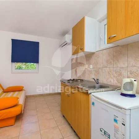 Apartments Iva Rogoznica  Extérieur photo