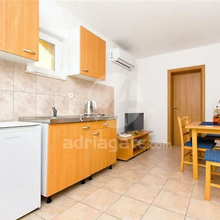 Apartments Iva Rogoznica  Extérieur photo